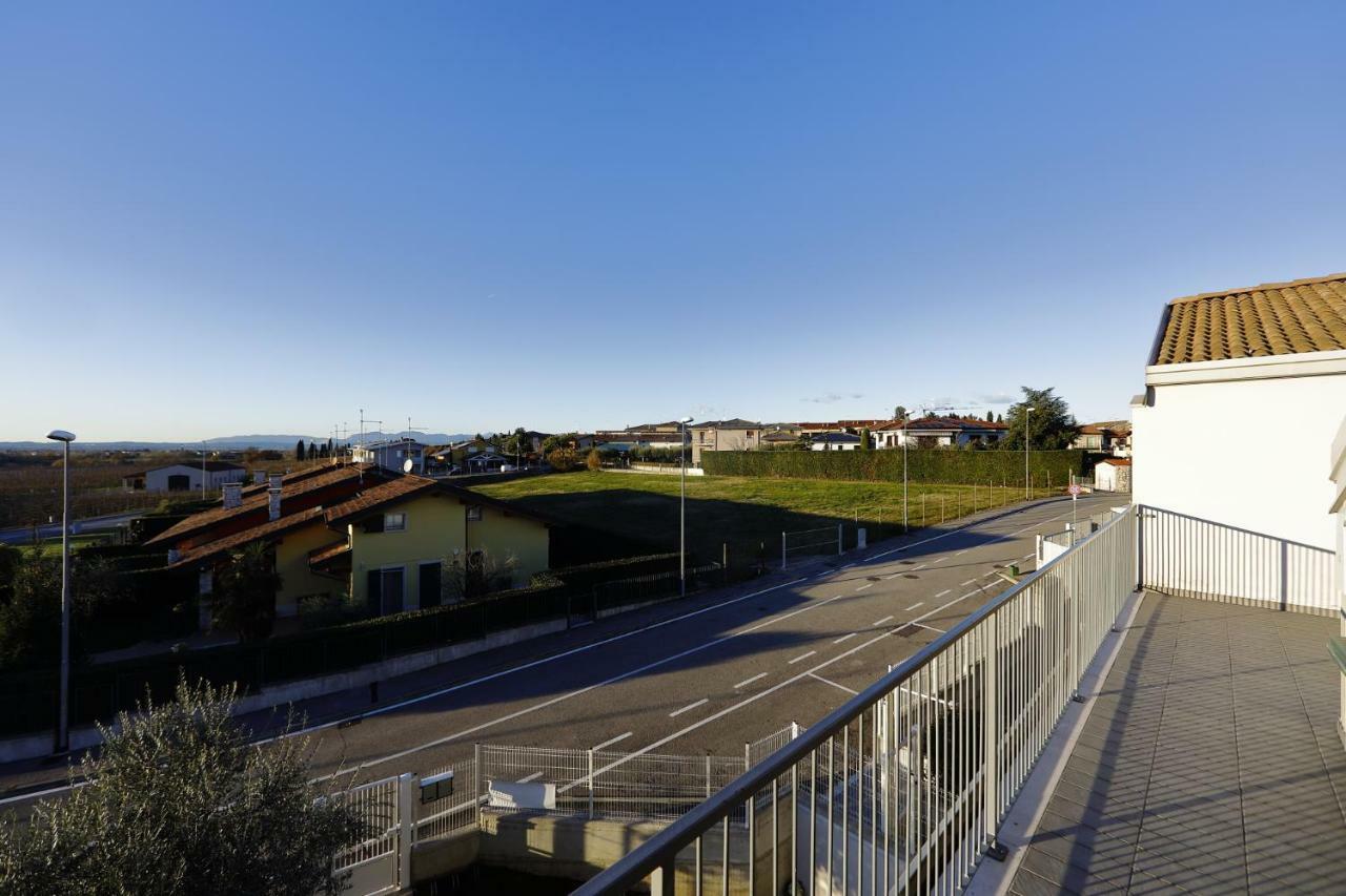 Nuovo Laghetto Del Frassino Ξενοδοχείο Πεσκιέρα ντελ Γκάρντα Εξωτερικό φωτογραφία